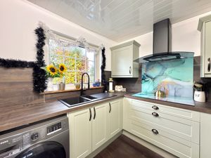 Photo 16- click for photo gallery